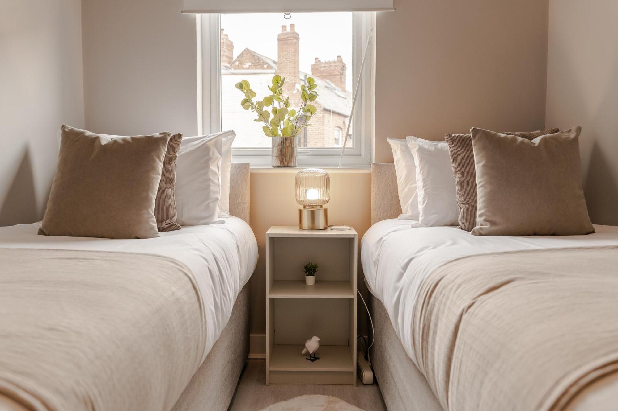 Stylish & Recently Refurbished Chester Apartment - Up To 6 מראה חיצוני תמונה